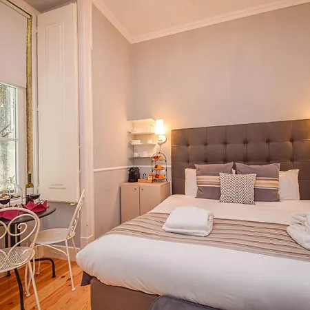 B In B Downtown Bed and breakfast 3*