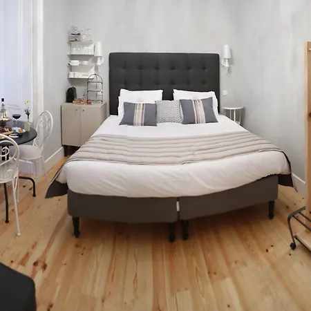 Bed & Breakfast B In B Downtown
