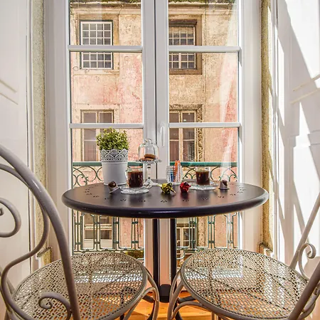 B In B Downtown Bed & Breakfast Lisbon