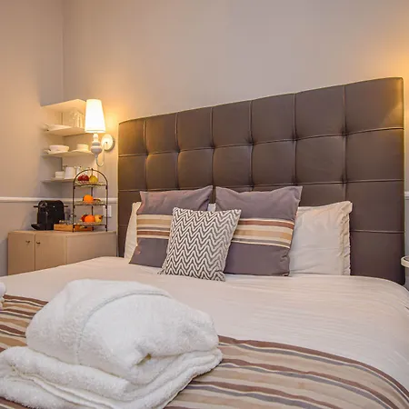 Bed & Breakfast B In B Downtown 3*