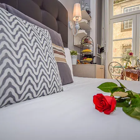 B In B Downtown Bed & Breakfast 3*