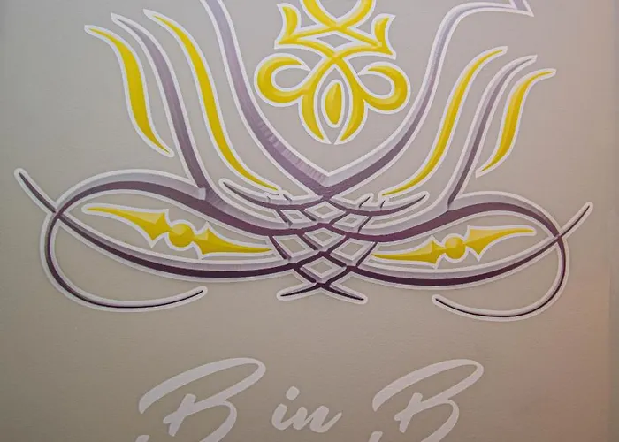 B In B Downtown Bed & Breakfast 3*