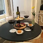 Alojamento de Acomodação e Pequeno-almoço B In B Downtown