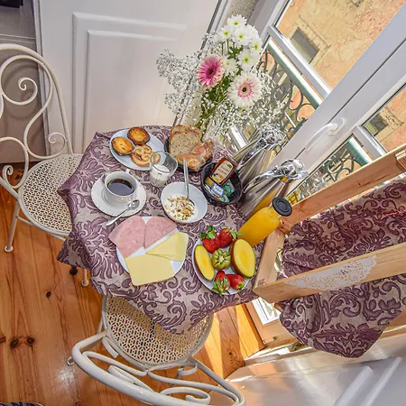 B In B Downtown Bed & Breakfast 3*